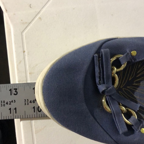 12 Naturalizer blue slip in loafers - Picture 2 of 5